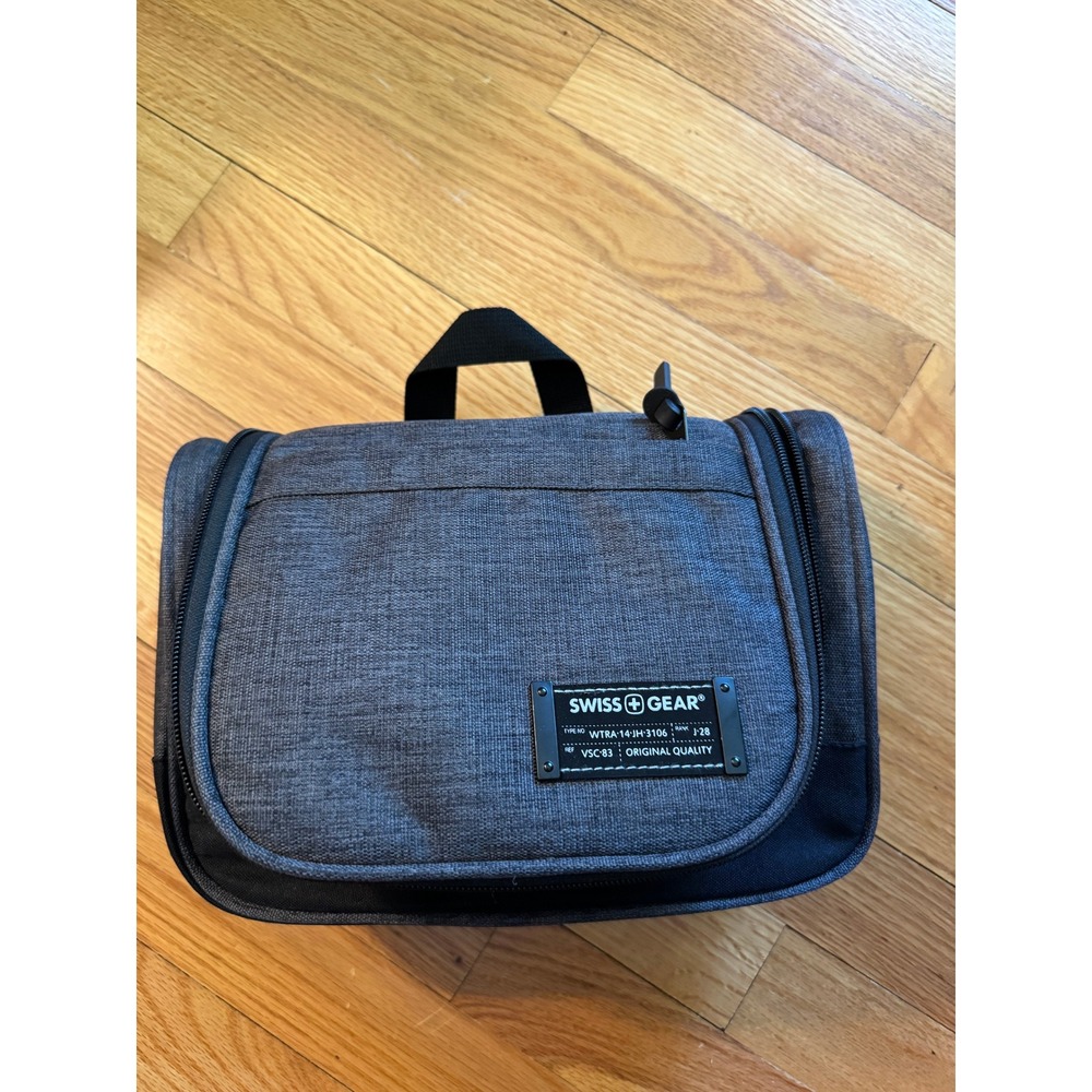 SwissGear Hanging Toiletry Bag Black Travel Organizer New Tags Not Attached